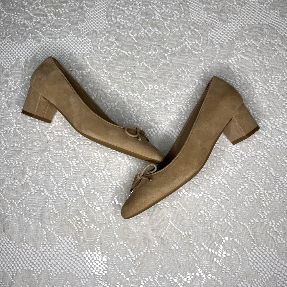 Stuart Weitzman Gabby Nude Suede Pumps with Block Heel size 9B